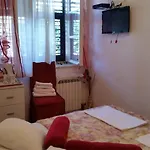 Gostinjska kuća Ivona 3*