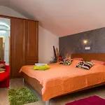Gostinjska kuća Ivona 3*