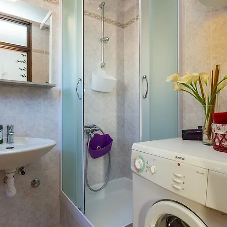 Ivona Guest house