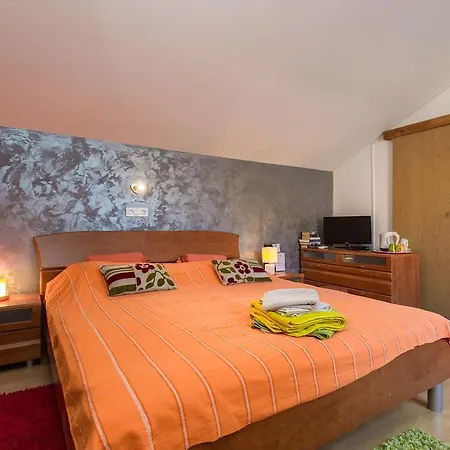 Ivona Guest house 3*
