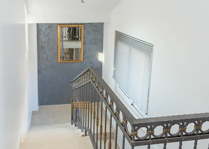 Konukevi Ivona 3*